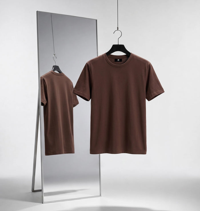 The Power of a Good Crewneck: Why Fit and Fabric Matter More Than Graphics