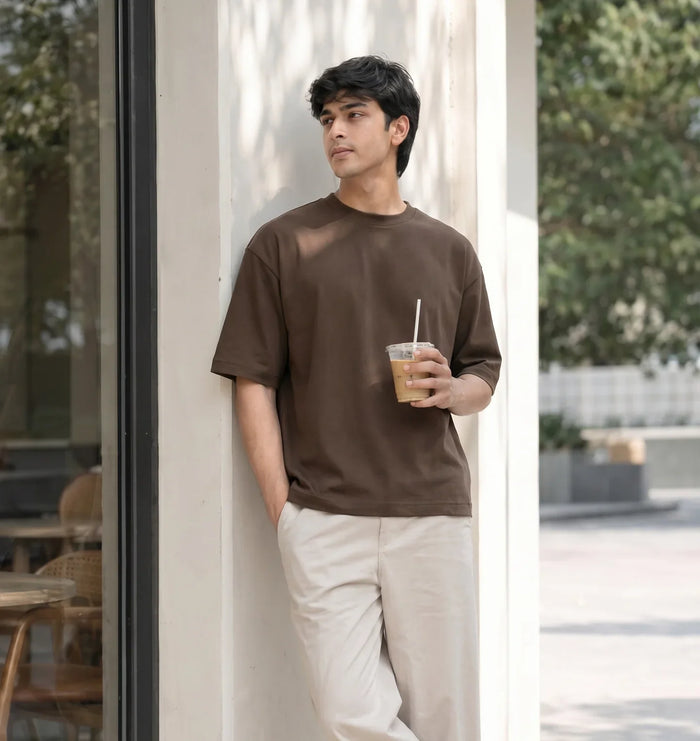 The Oversized Crop Tee Is Winning. Here’s Why.