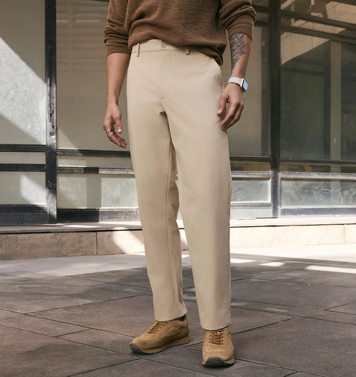 blog-article-image-why-work-leisure-pants-for-men-are-redefining-mens-multitasking-style