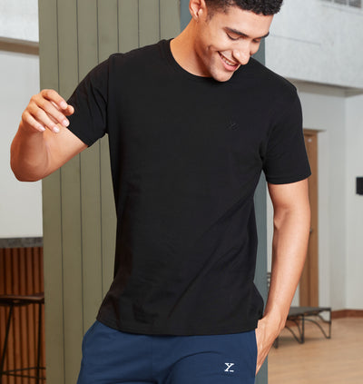 Different Styles Of Wearing A Solid Black Tee