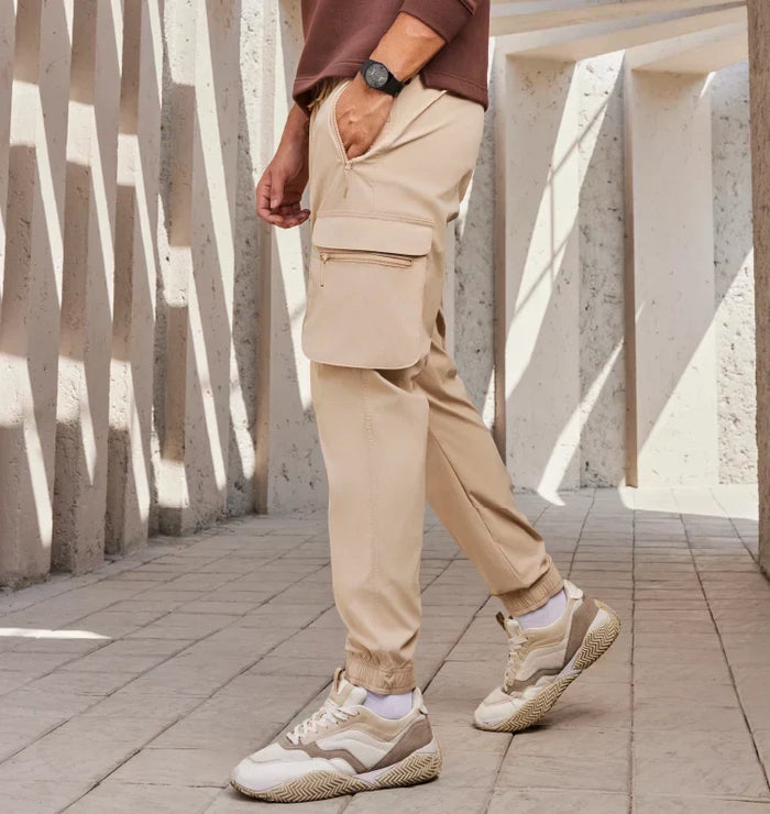 blog-article-image-10-different-types-of-cargo-pants-for-every-wardrobe-fashion-forward-picks