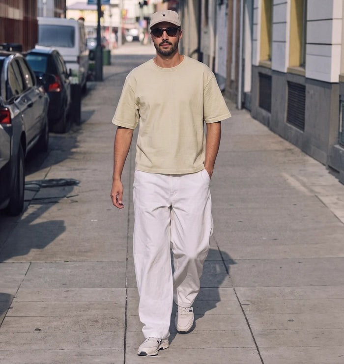 How To Style A Cropped Oversized T-shirt The Right Way?