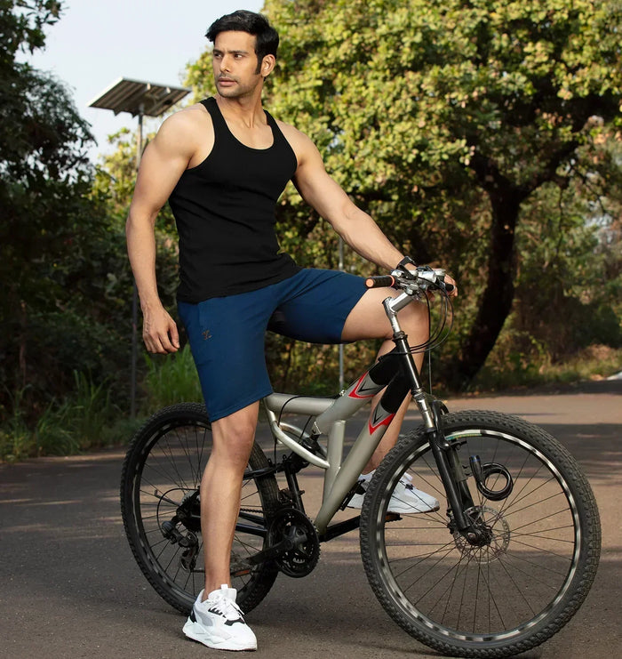blog-article-image-men's-summer-outfits-stylish-and-comfortable-ideas-for-2025