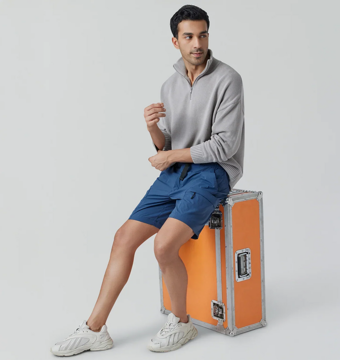 blog-article-image-why-cargo-shorts-are-the-smartest-travel-shorts-for-men