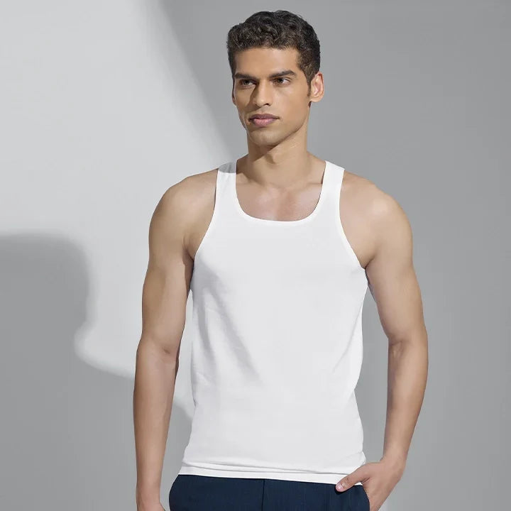 news-article-image-fashion-network-xyxx-expands-offering-with-its-first-seamless-vest-for-men