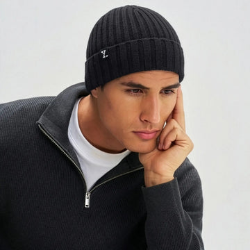 Winter Beanie - Pitch Black