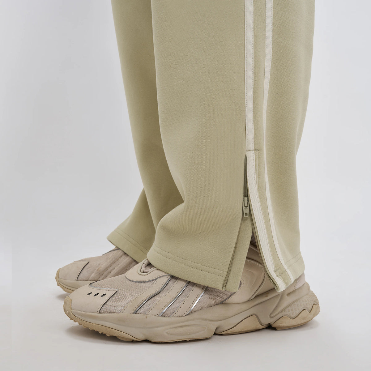 Crew Everyday Relaxed Fit Trackpants - Minted Grey