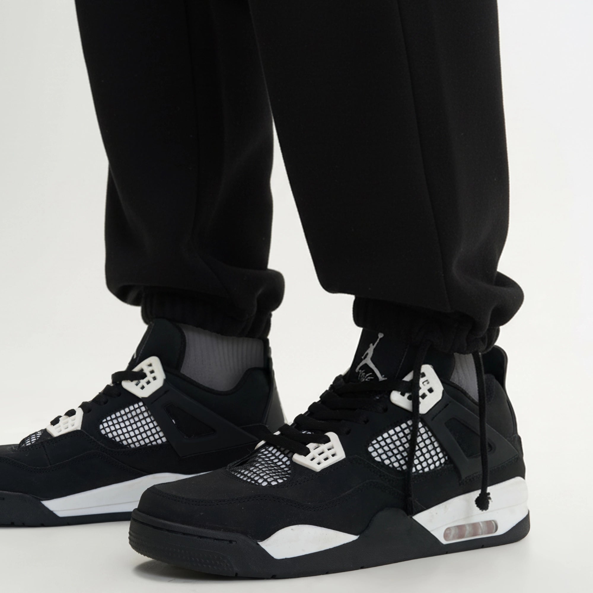 Crew Relaxed Fit Sweatpants - Ink Black