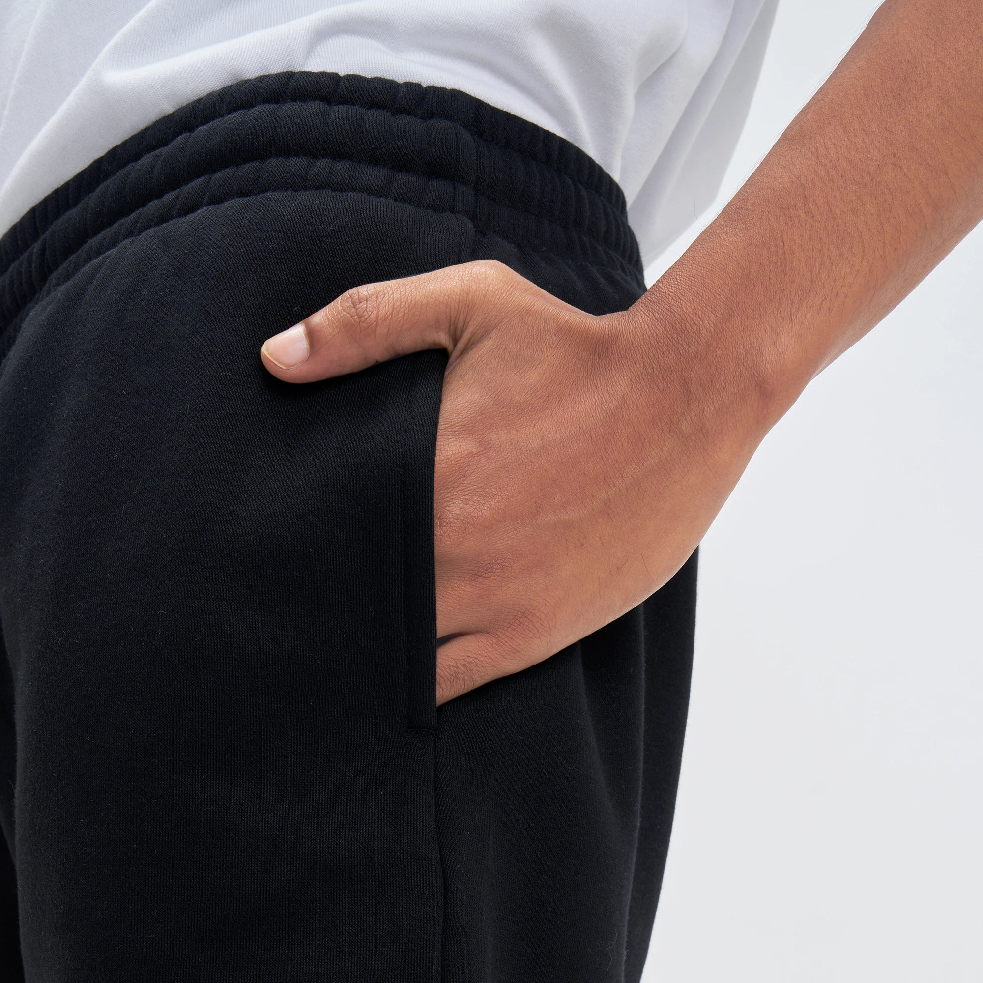 Crew Relaxed Fit Sweatshorts - Ink Black