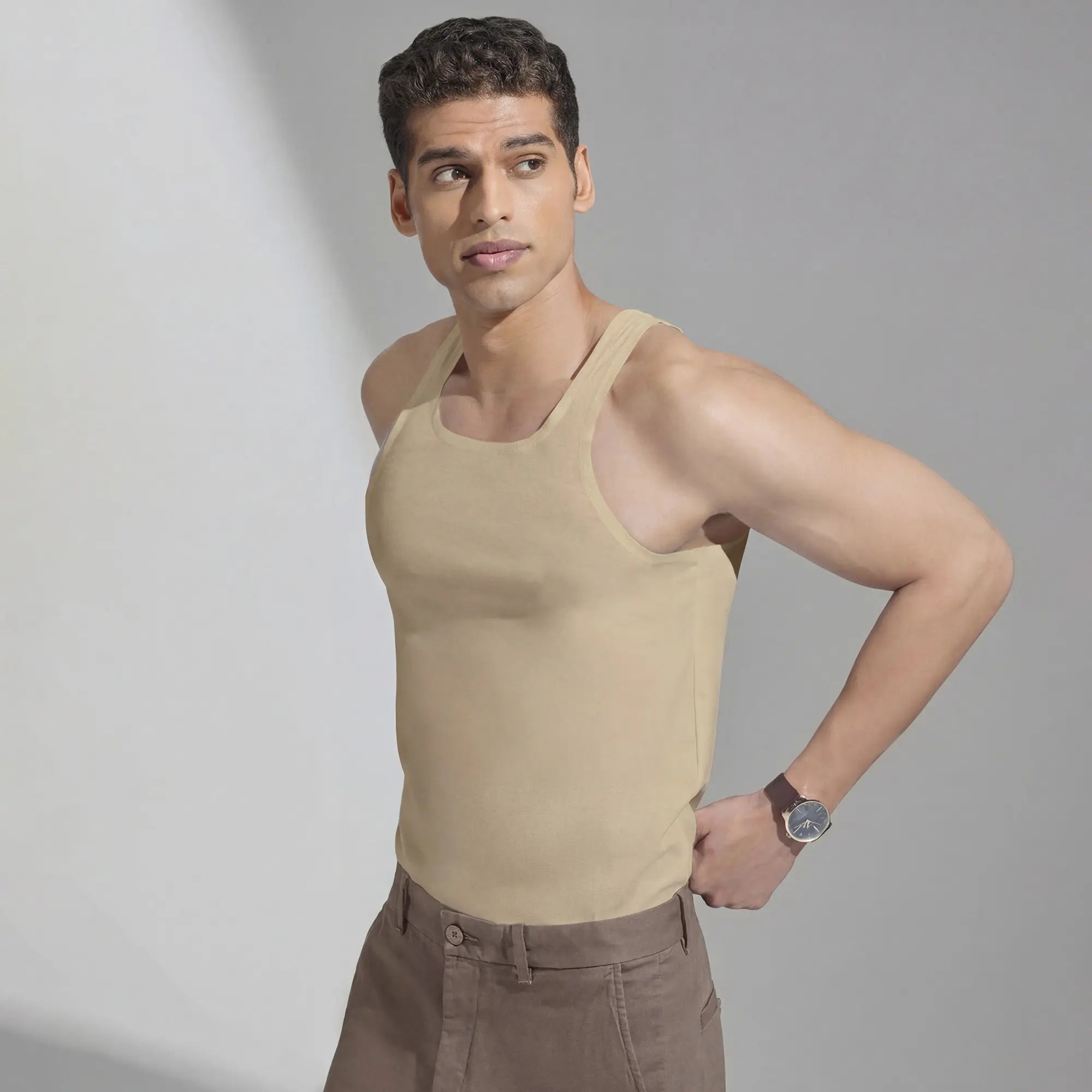 Element Invisible Vests Sand Brown