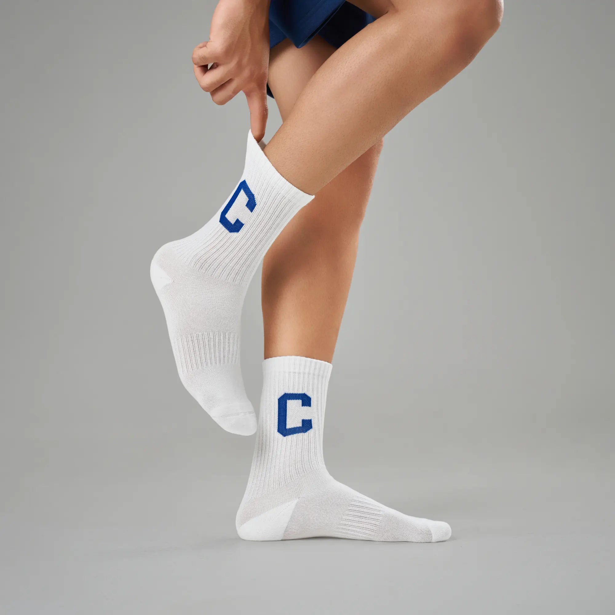 Crew Calf Length Socks - Victory White