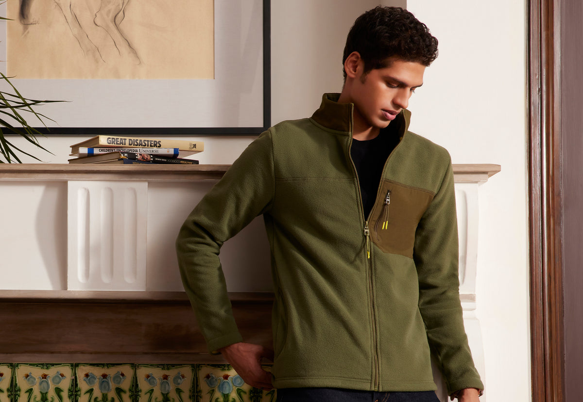 Stay Cosy And Comfy: How To Style Our Fleece Jackets