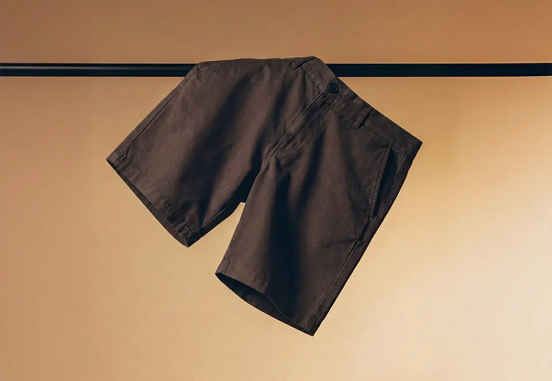 blog-header-image-chino-shorts-for-men-the-smart-casual-summer-essential