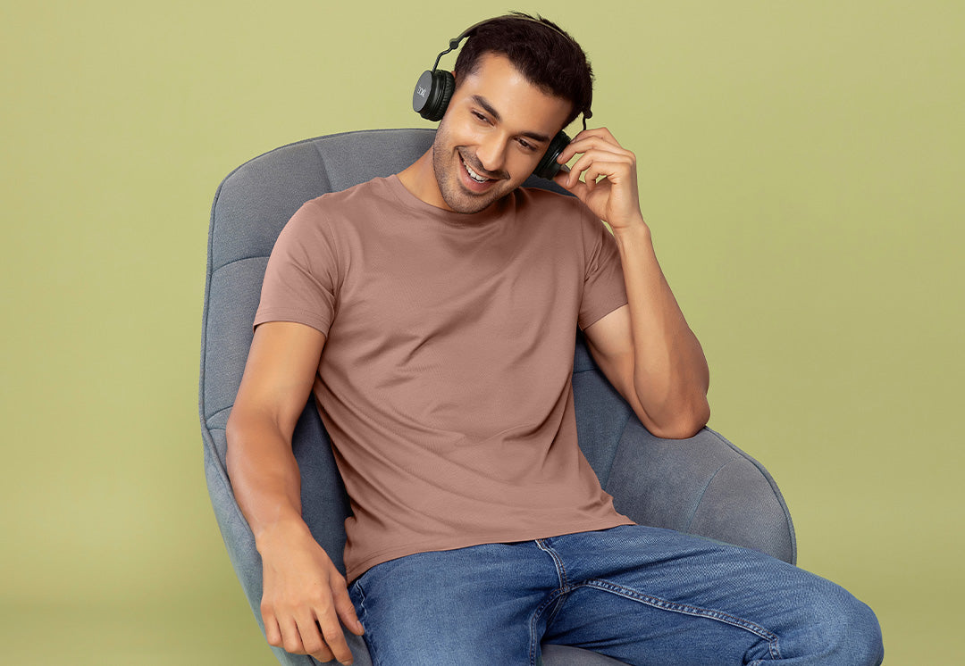blog-header-image-festive-colours-and-fabrics-styling-basic-tees-for-the-festive-season