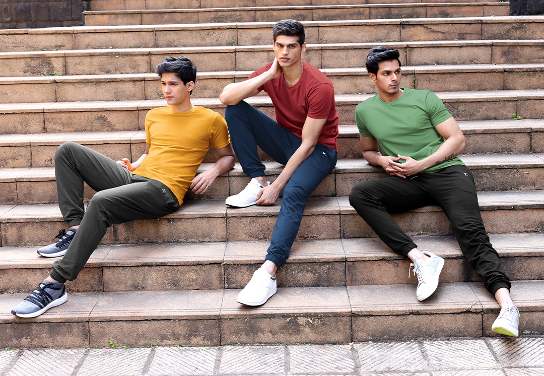 blog-header-image-solid-vs-graphic-tees-which-fits-modern-mens-style