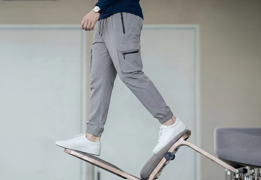 blog-header-image-sweatpants-vs-joggers-which-feels-lighter-in-warm-weather