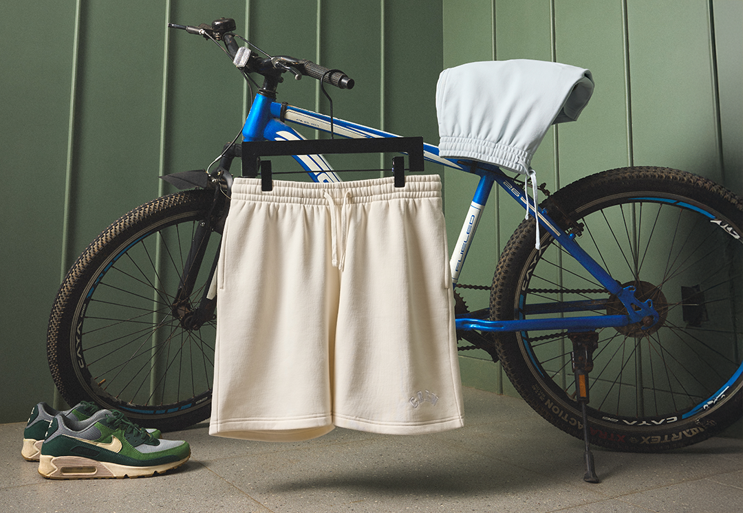 blog-header-image-sweatshorts-are-back-how-to-style-them-for-college-travel-and-everyday-wear