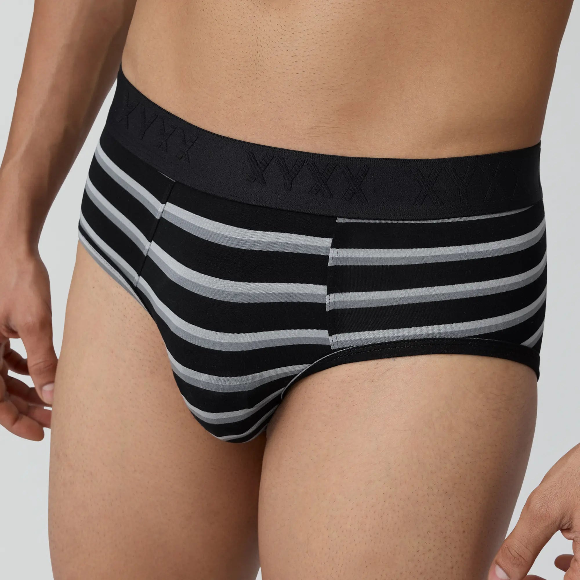 Linea Modal Briefs For Men Black Noir - XYXX Crew